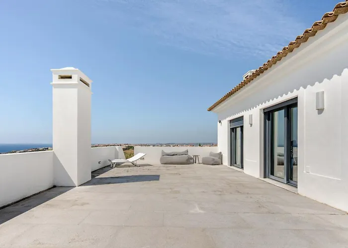 Bica Vista Guest house 4*