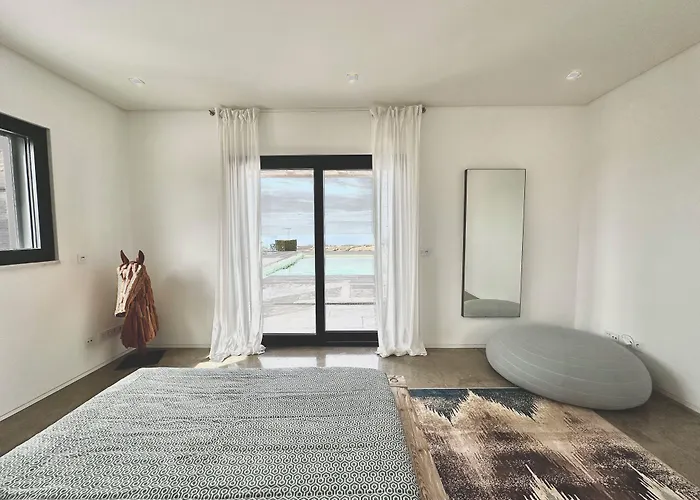 Bica Vista Guest house 4*